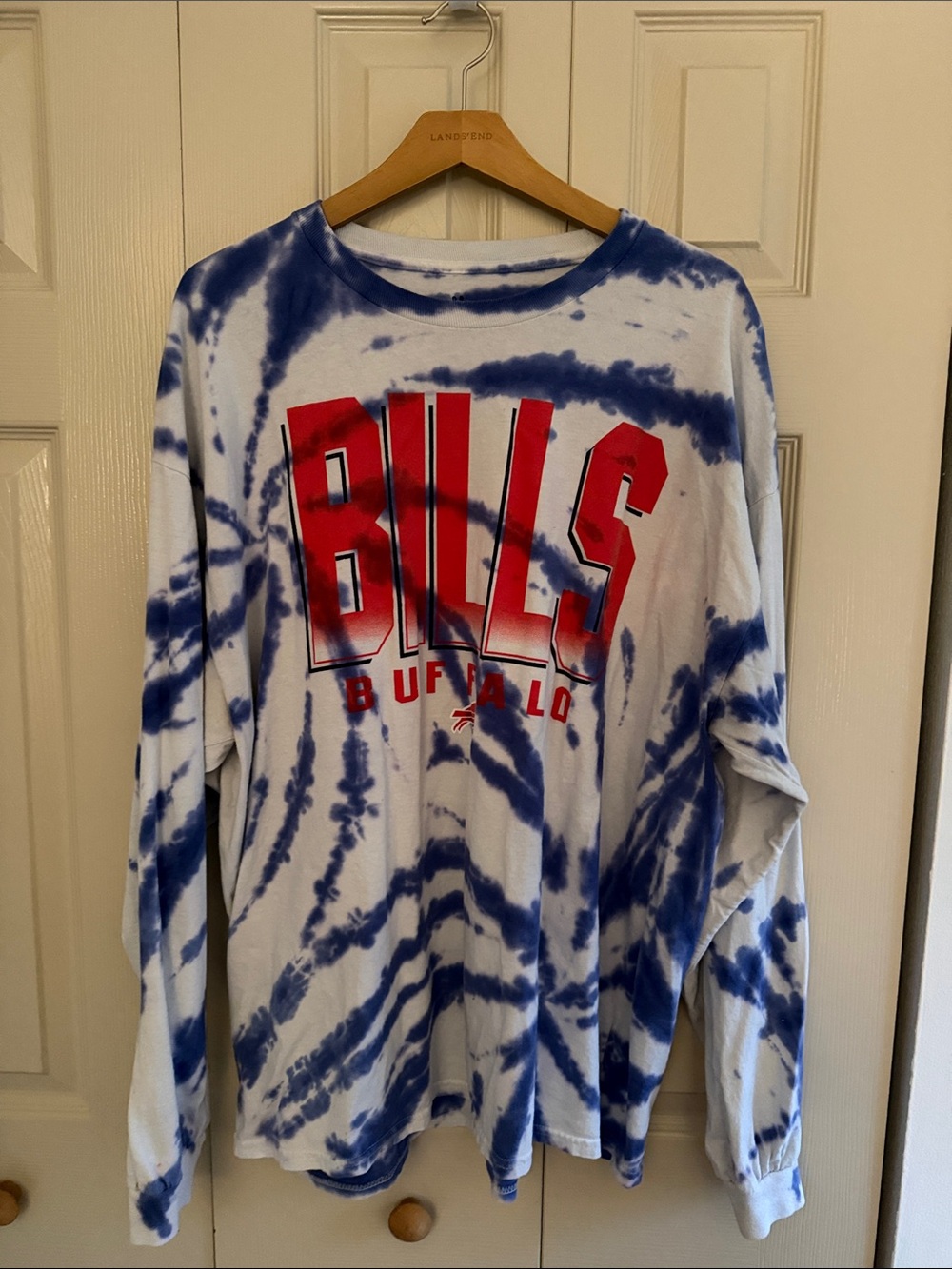 Junk Food Clothing Blue & White Tie-Dye Long Sleeve Tee with Red BILLS Logo